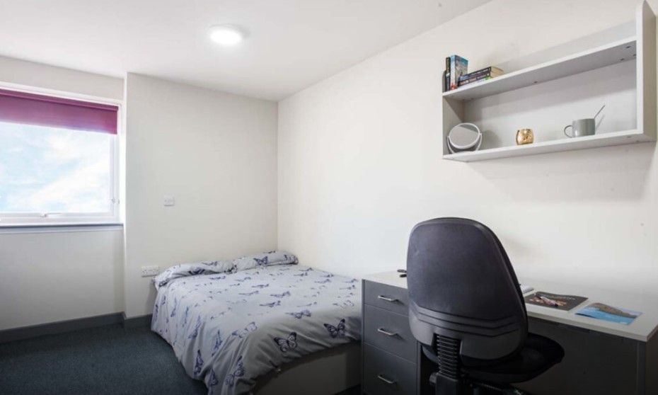 Property photo 3 of 7