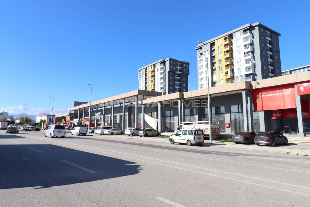 Property photo 2 of 20