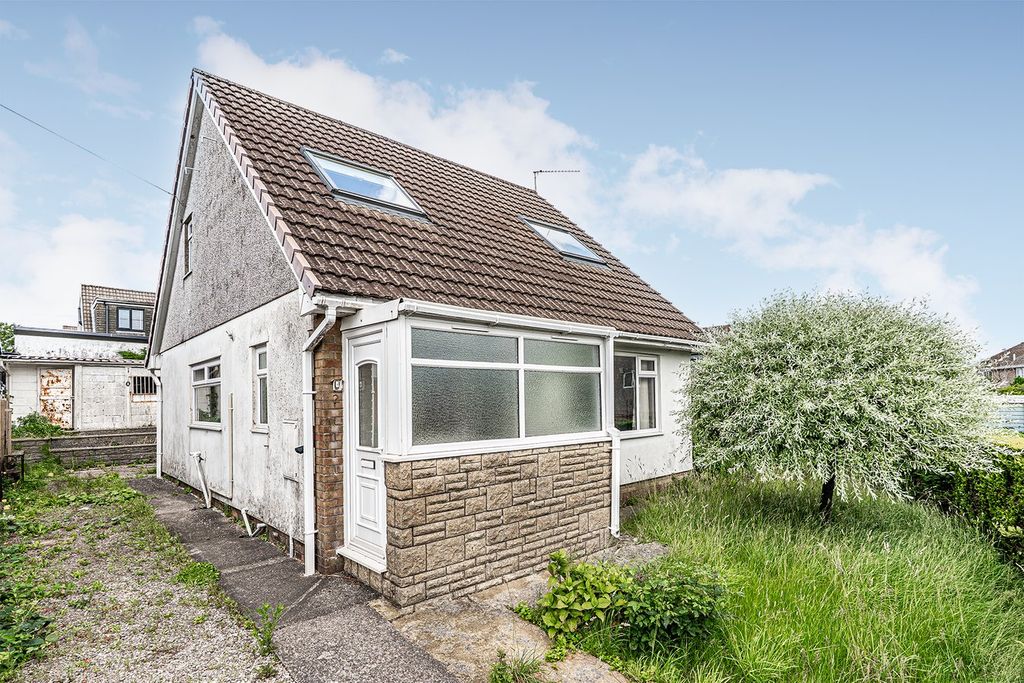 Property photo 2 of 30