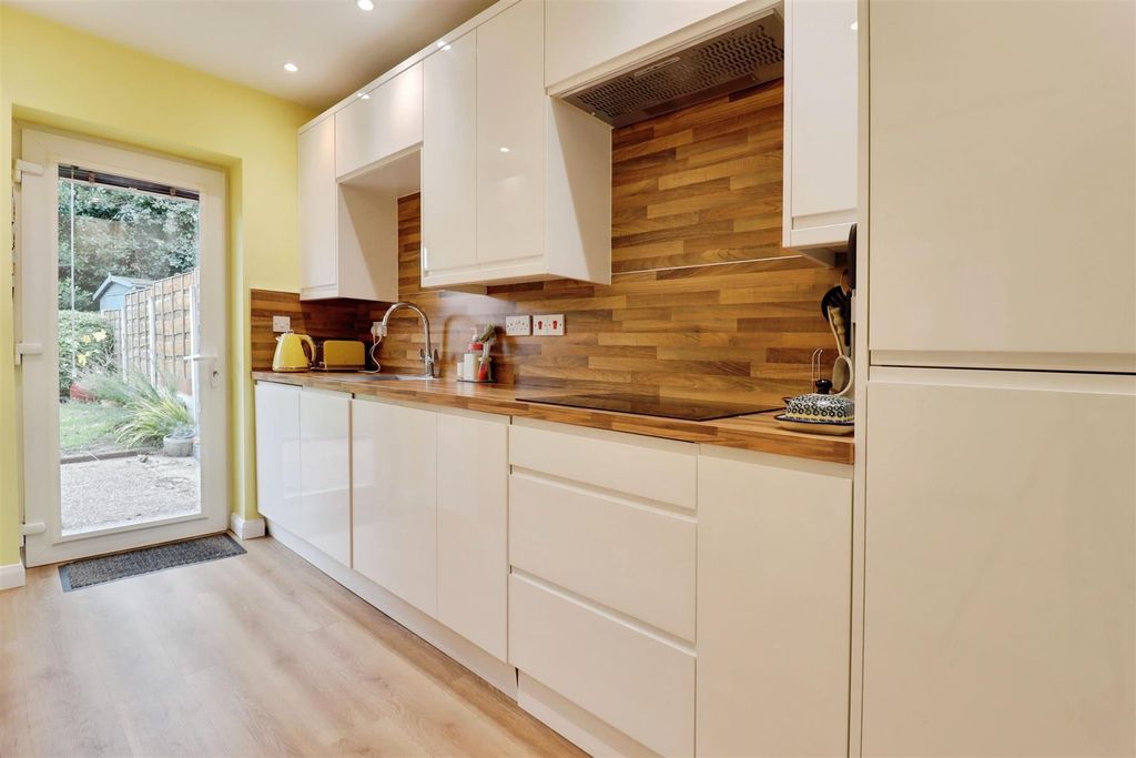 Property photo 2 of 24 F41203d1-Img_2969-Img_2971.Jpg