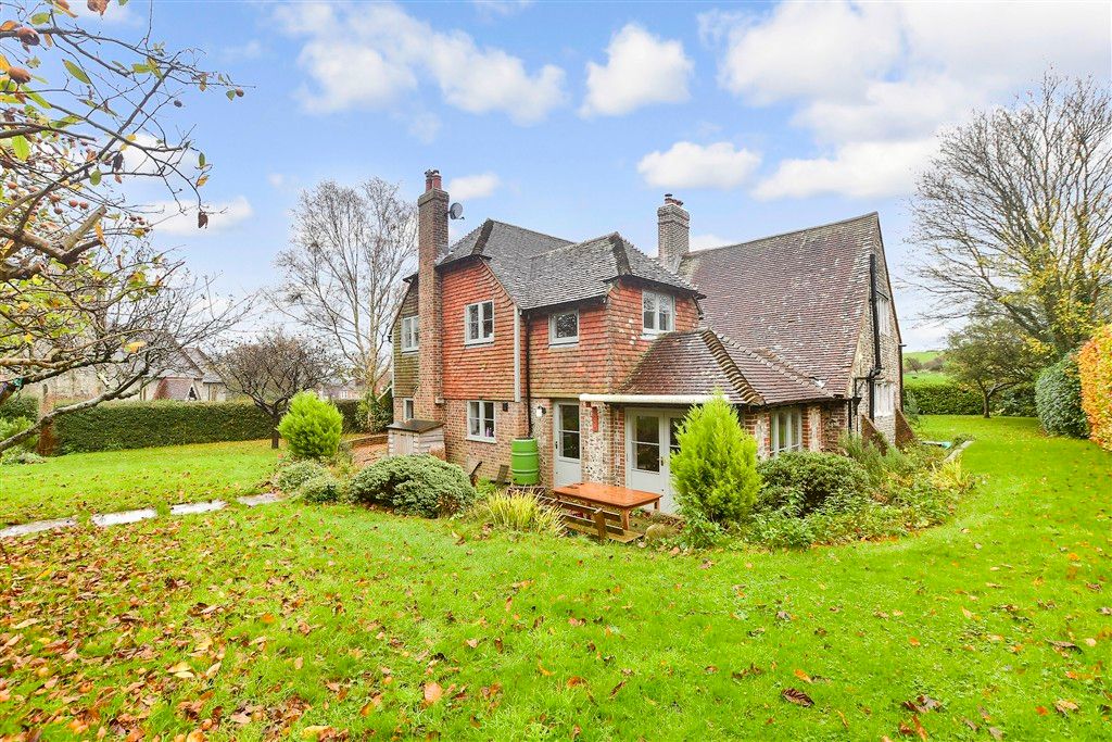 Property photo 2 of 19 Rear Garden