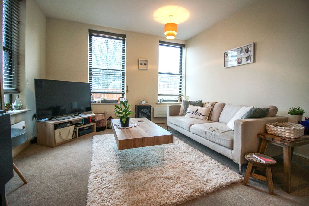 Property photo 2 of 10