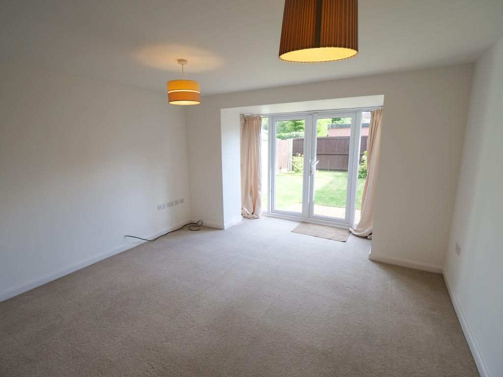 Property photo 3 of 14 Dining Room