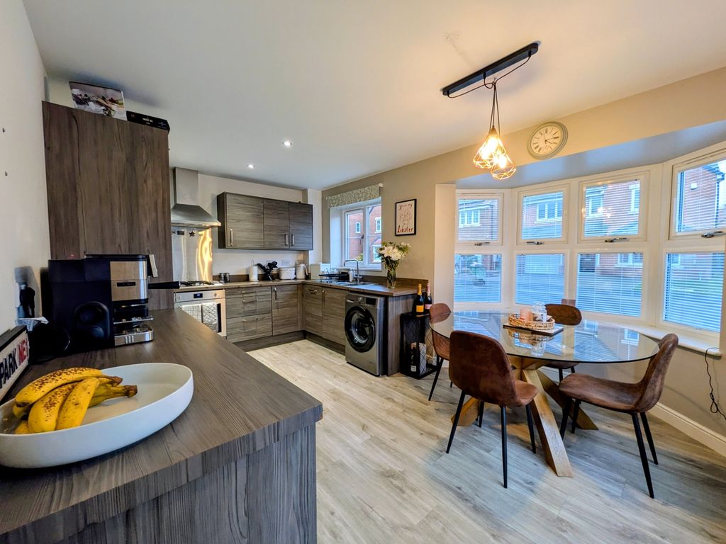 Property photo 2 of 16 1000002509