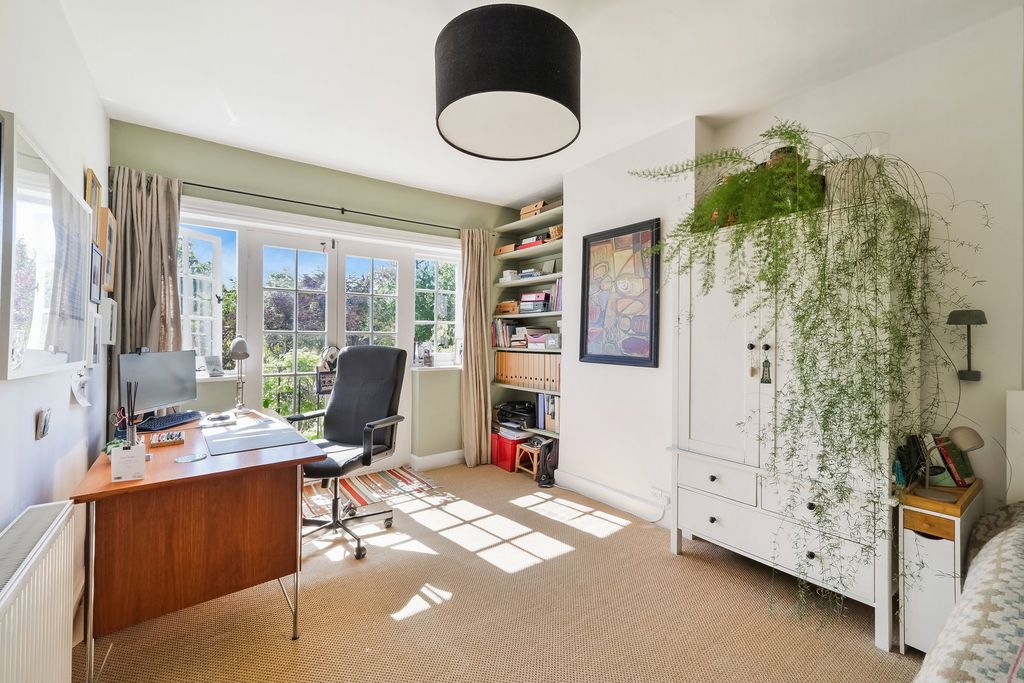Additional image 17 of 5 bed semi-detached house for saleBluehouse Lane, Oxted RH8