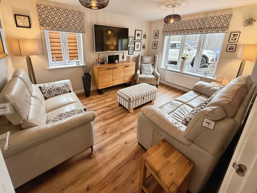 Property photo 3 of 22