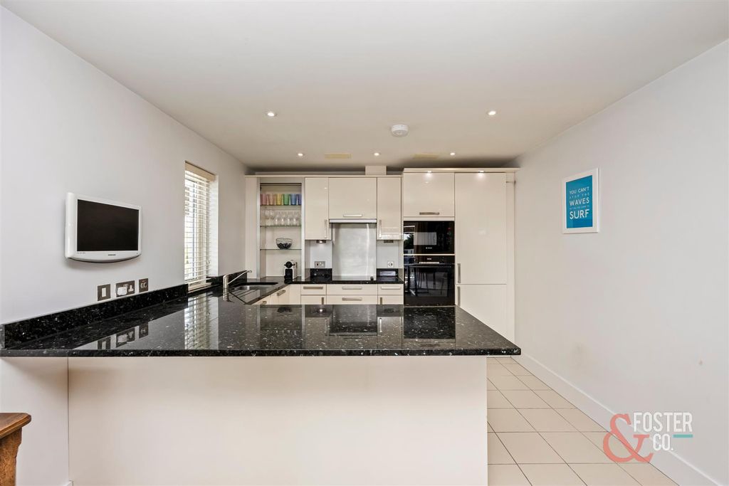 Additional image 9 of 3 bed flat for saleThe Upper Drive, Hove BN3