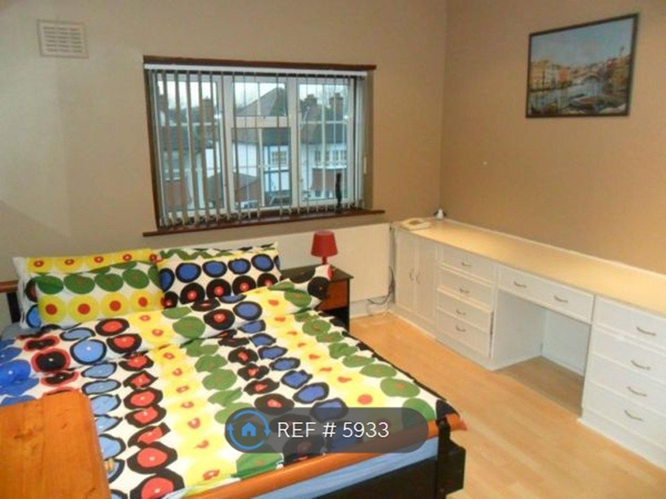 Property photo 3 of 4