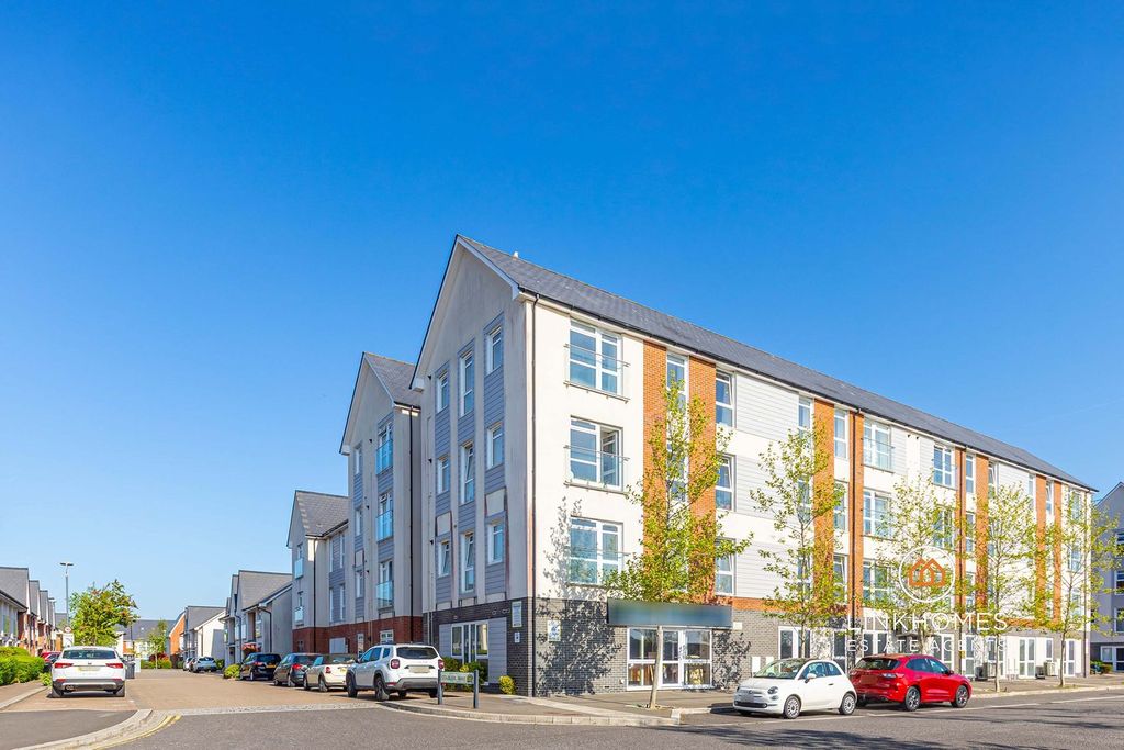 Property photo 1 of 21