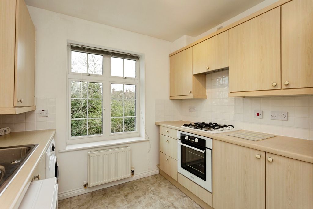 Property photo 3 of 21 Pbox-Img.Jpg