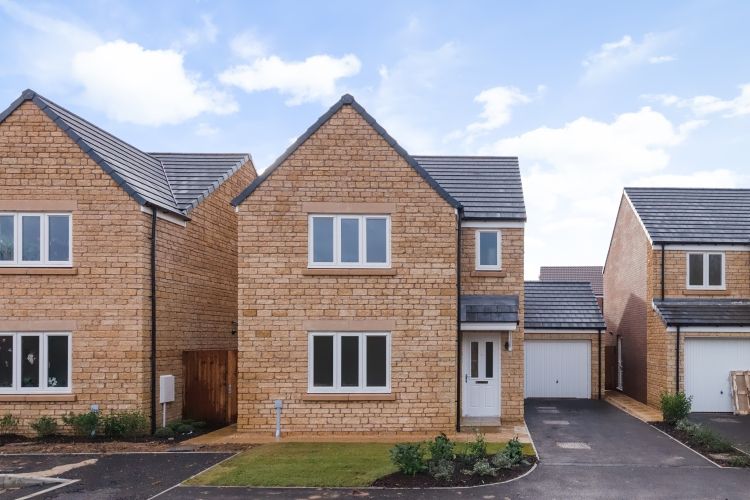 Property photo 1 of 9 212825