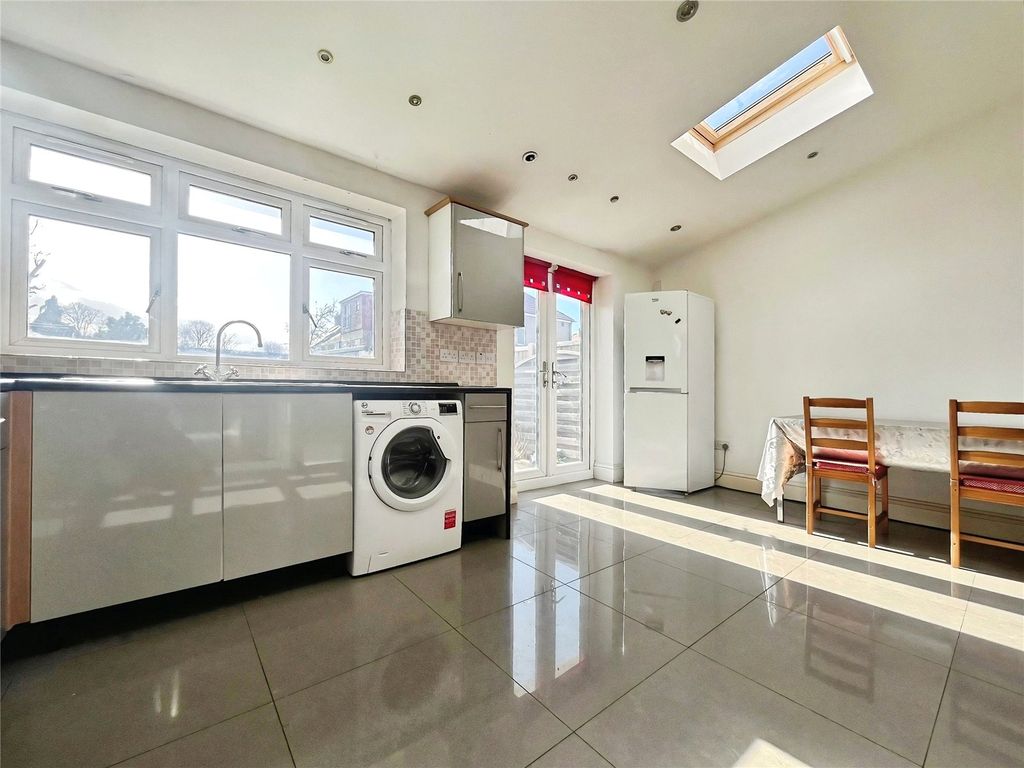 Property photo 3 of 13 Kitchen