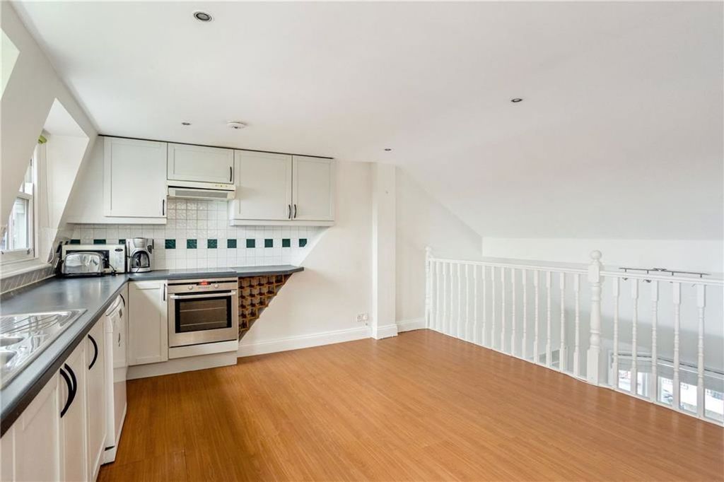 Property photo 3 of 6