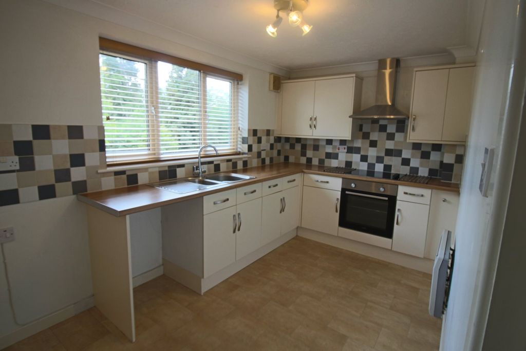 Property photo 3 of 11 Img_3191