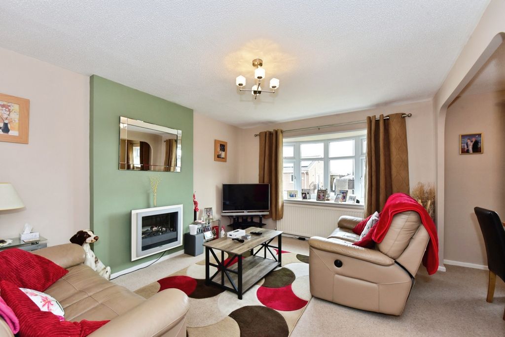 Property photo 2 of 16 Pbox-Img.Jpg