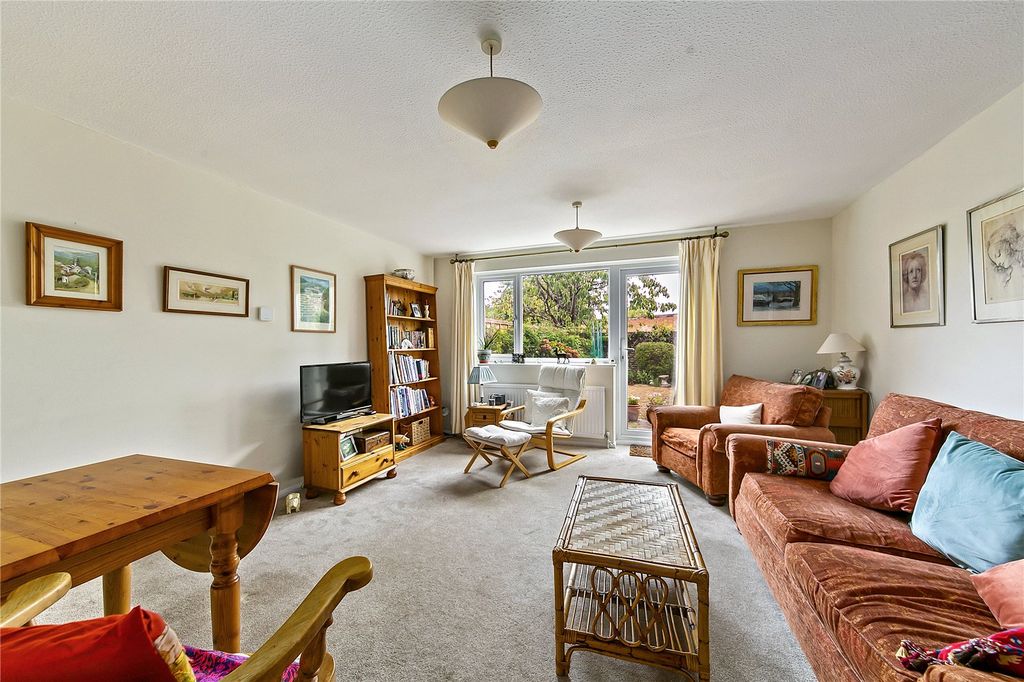 Property photo 2 of 12 Picture No. 01