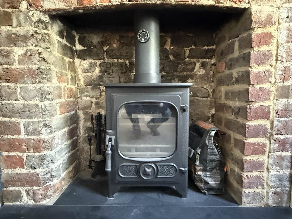 Property photo 3 of 13 Img_3042