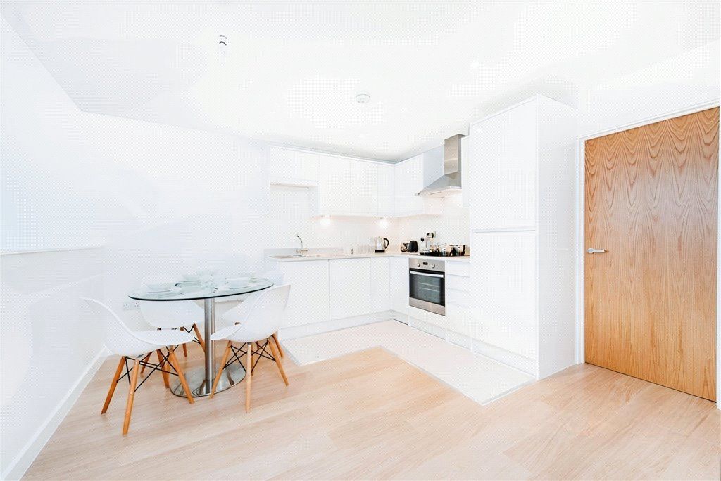 Property photo 3 of 9 Kitchen