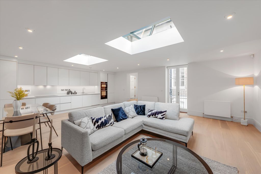 Property photo 1 of 14 Image