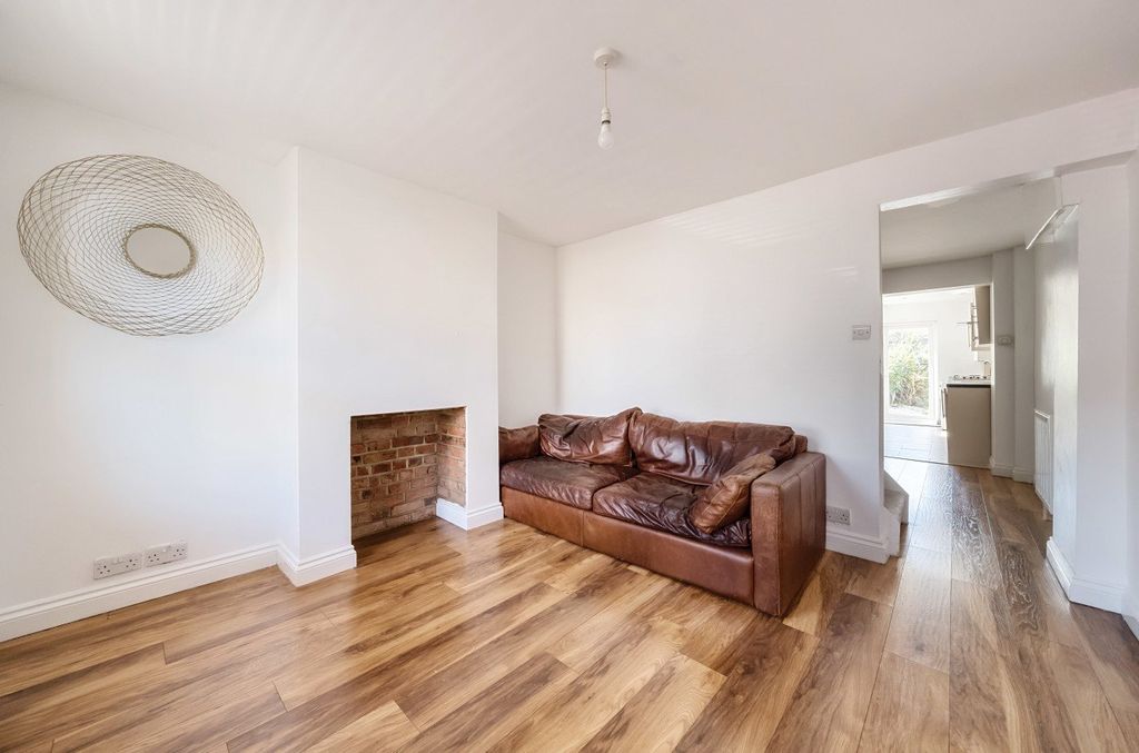 Property photo 3 of 10 Picture No. 04