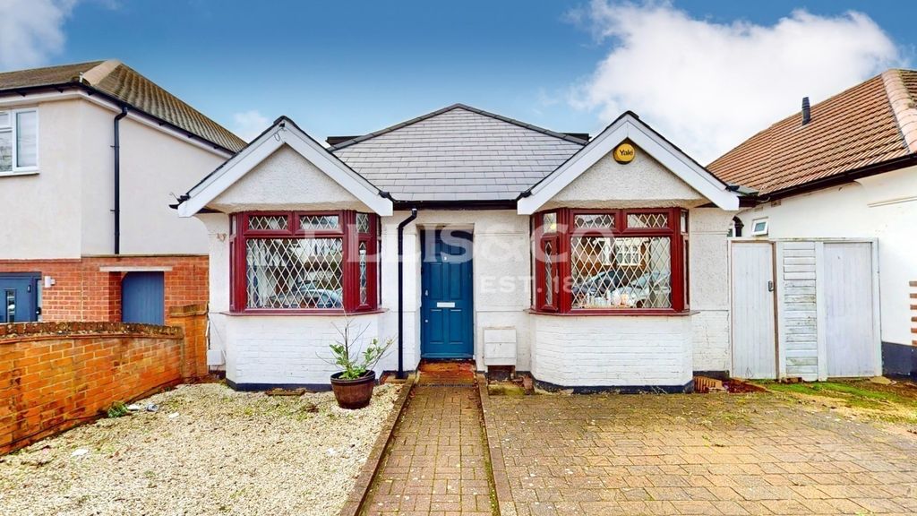 Property photo 3 of 31 Picture No. 11