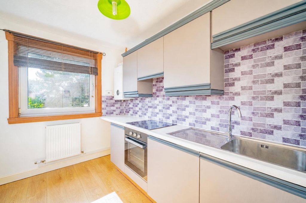 Additional image 7 of 2 bed flat for saleStrathmore Street, Broughty Ferry, Dundee DD5