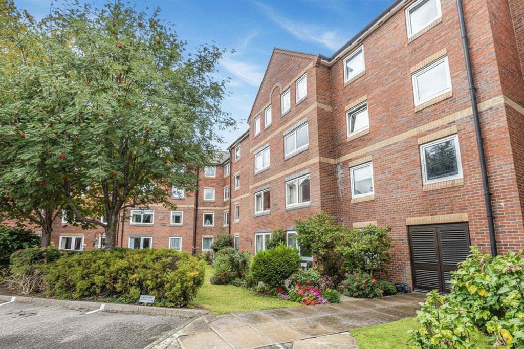 Property photo 1 of 13