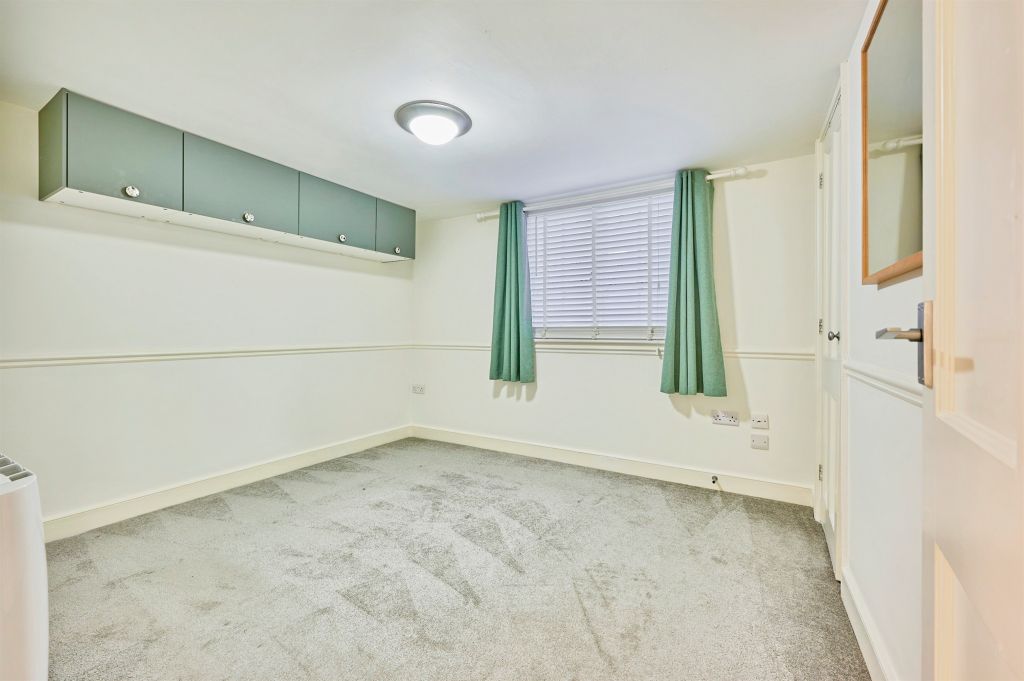 Property photo 3 of 8