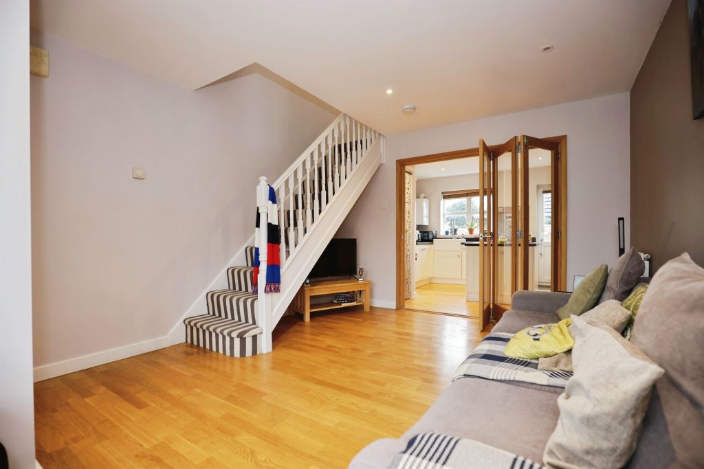 Property photo 2 of 11