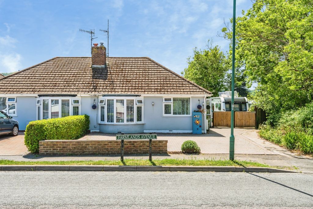 Property photo 2 of 19