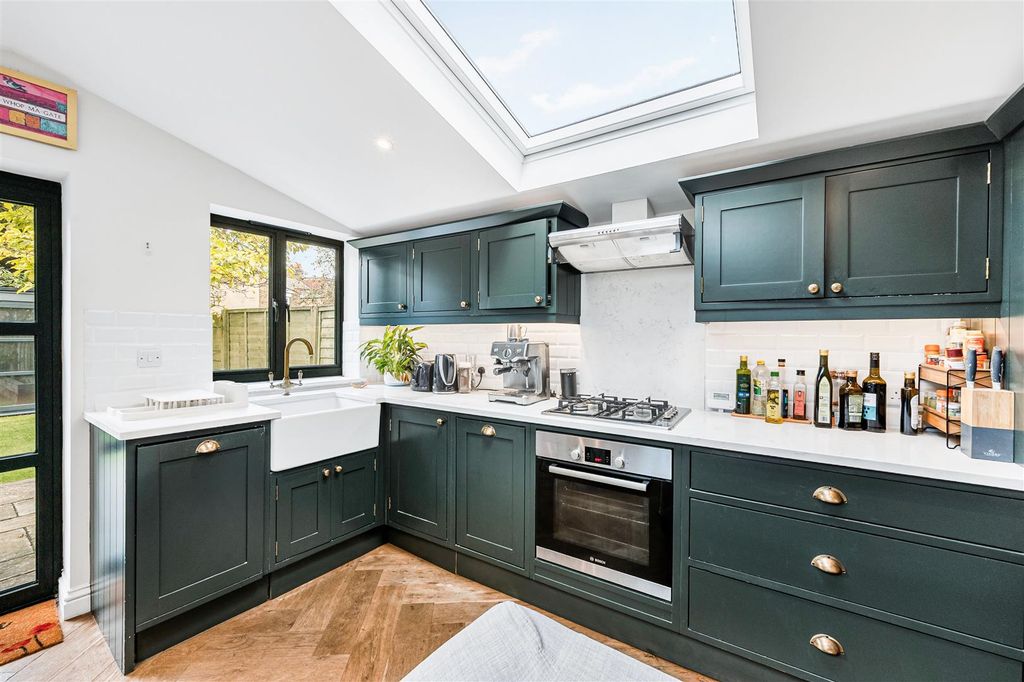 Property photo 3 of 14 York Road-6.Jpg