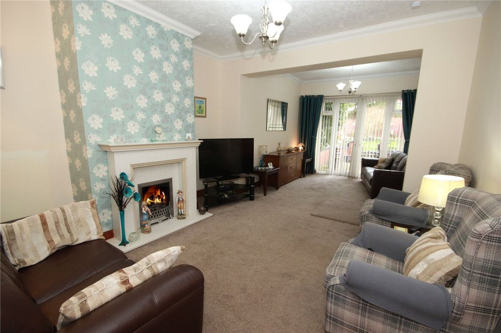 Property photo 2 of 21 Picture No. 18