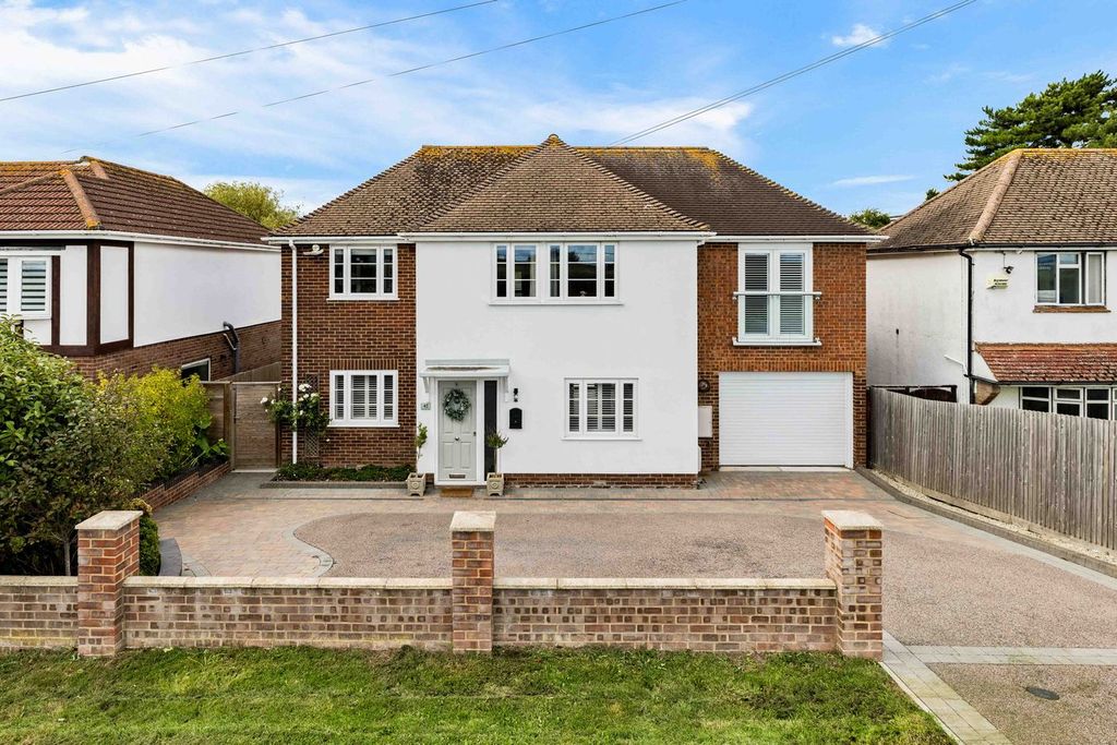 Property photo 3 of 42