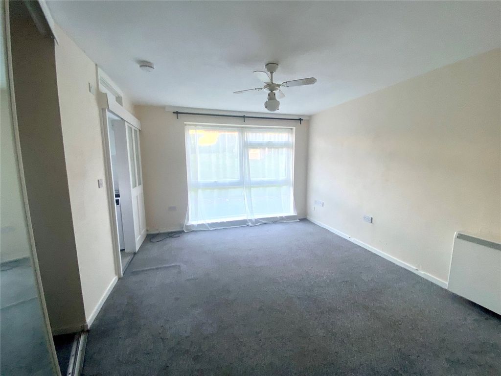 Property photo 2 of 7 Picture No. 05