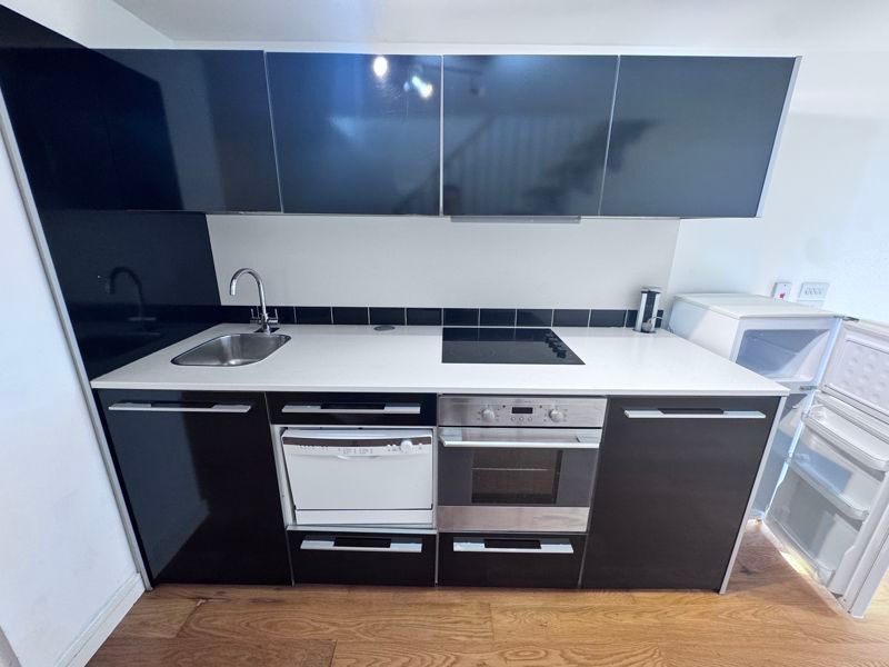 Property photo 3 of 13 Photo 13