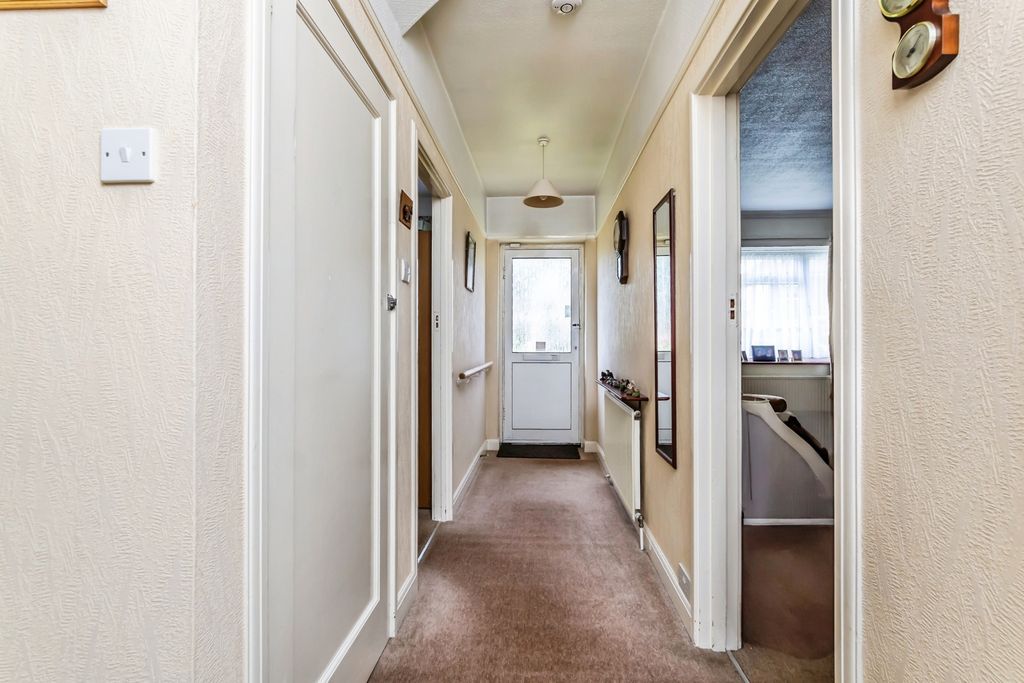 Property photo 2 of 16 Photo