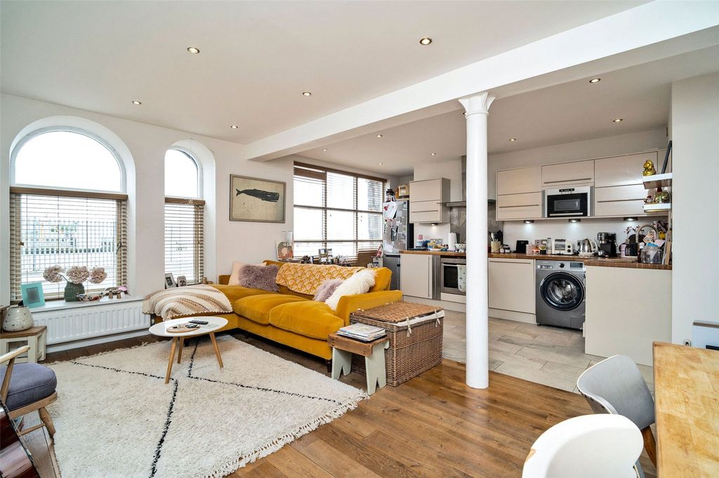 Property photo 2 of 22 Open Plan Living