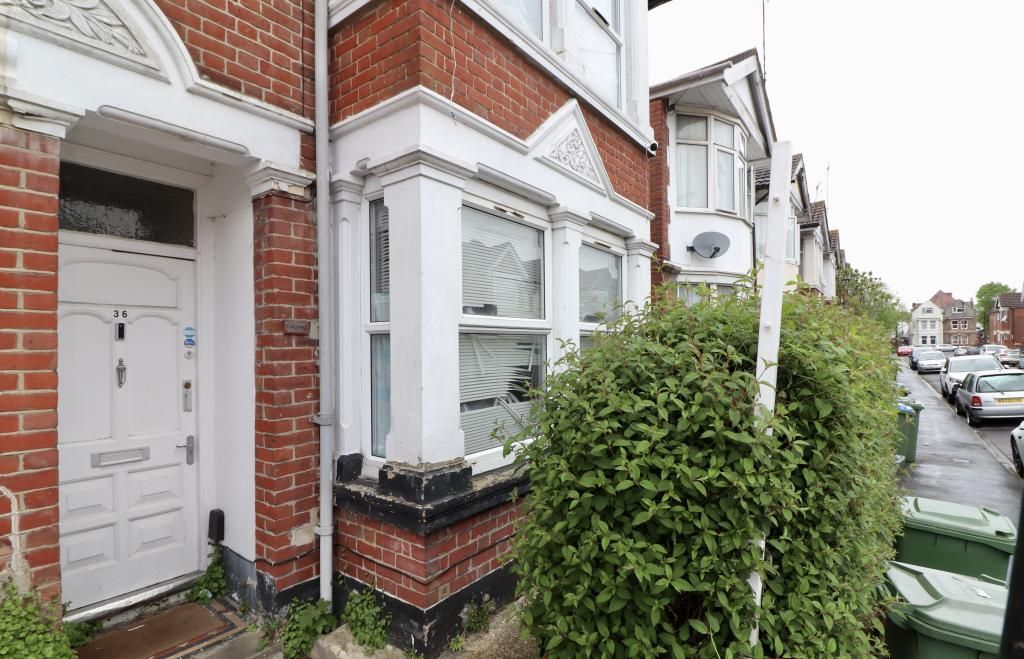 Property photo 1 of 6