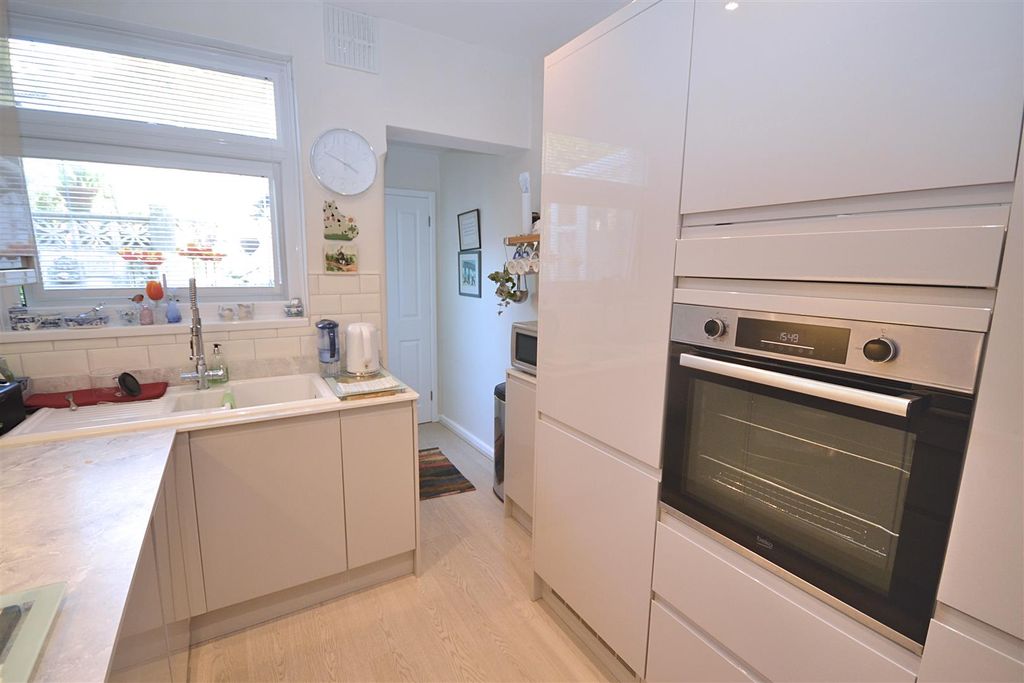 Property photo 2 of 36 31 (1).Png