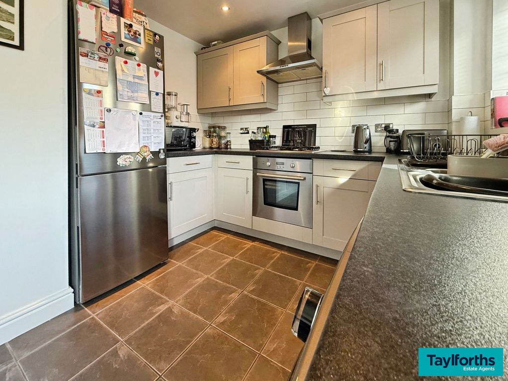 Property photo 2 of 18