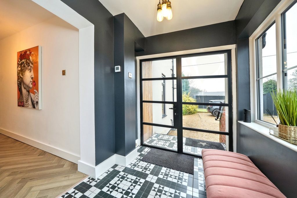 Property photo 2 of 97