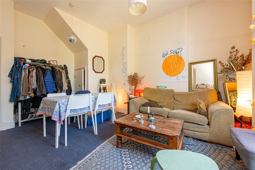 Property photo 3 of 11 Picture No. 05