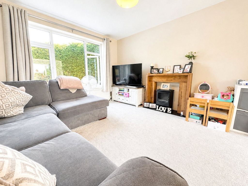 Property photo 2 of 13 Picture No. 02
