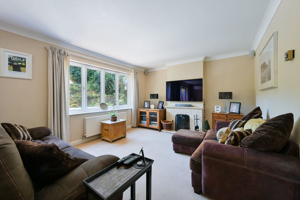 Property photo 2 of 16