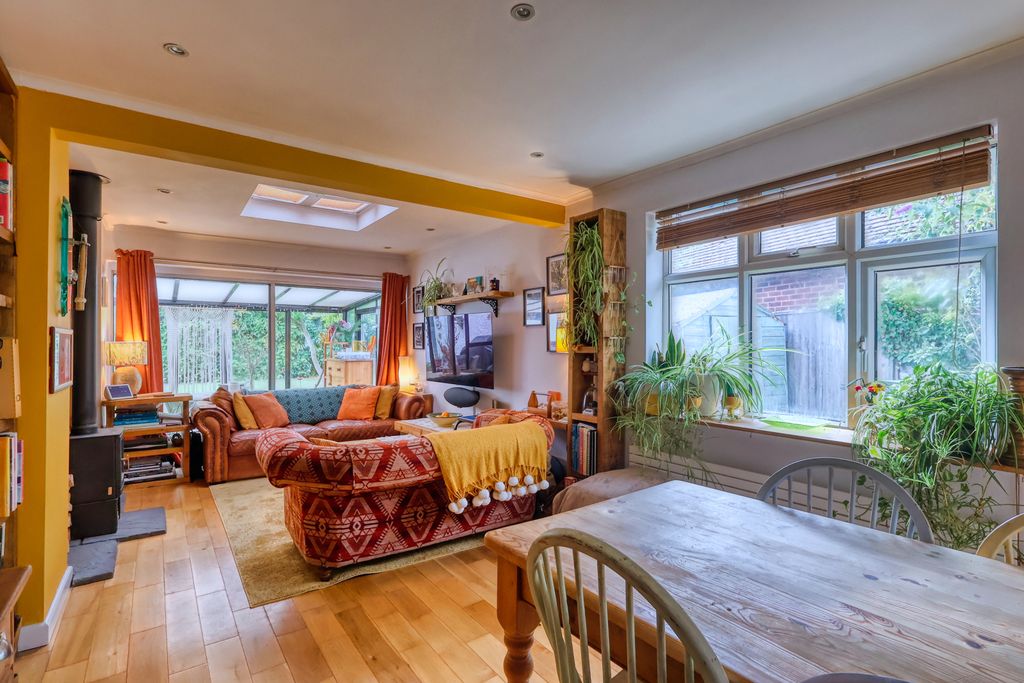 Property photo 2 of 18 Picture No. 07
