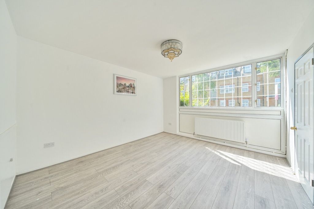 Property photo 2 of 9 Picture No. 05
