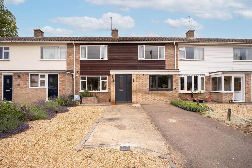 Property photo 1 of 18