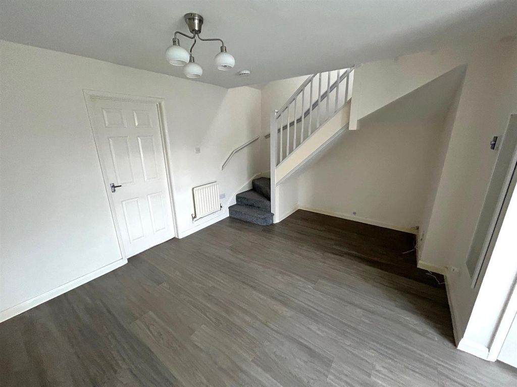 Property photo 3 of 12 Living Room