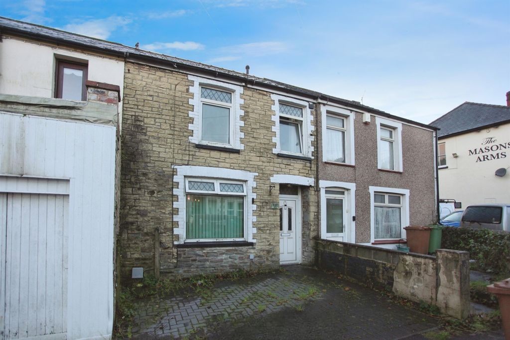 Property photo 2 of 21