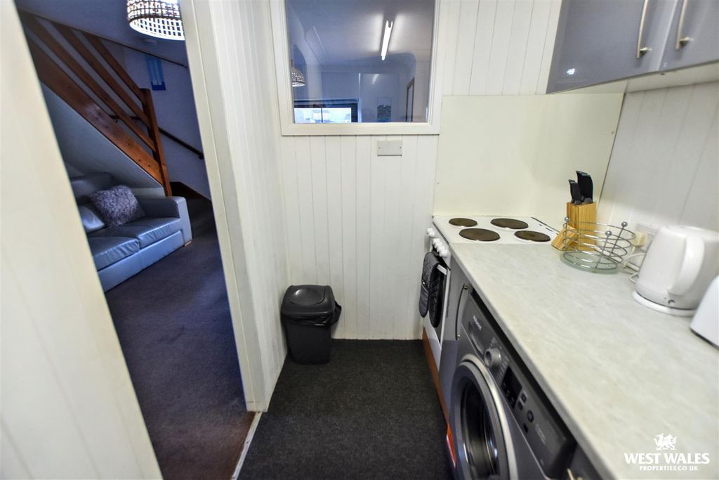 Additional image 9 of 3 bed flat for saleEnfield Road, Broad Haven, Haverfordwest SA62